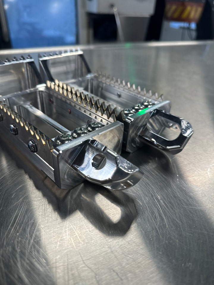 Kawasaki Billet Wide Foot pegs